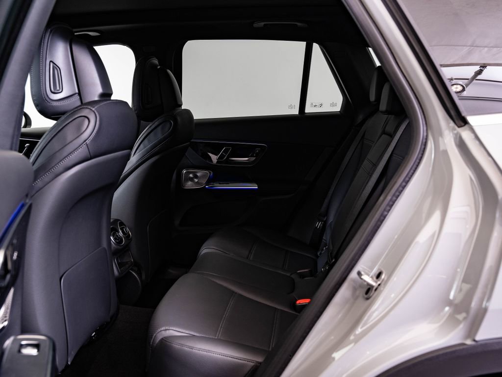 New 2026 Mercedes-Benz GLC 300 4MATIC image 44