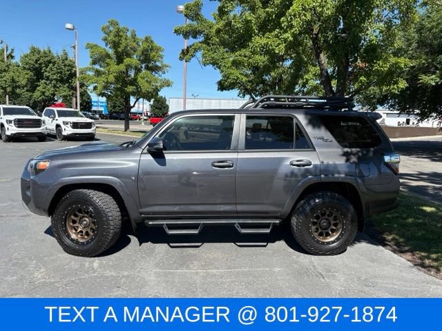 Used 2020 Toyota 4Runner TRD Off-Road Premium w/ Moonroof Package AWD/4WD image 3