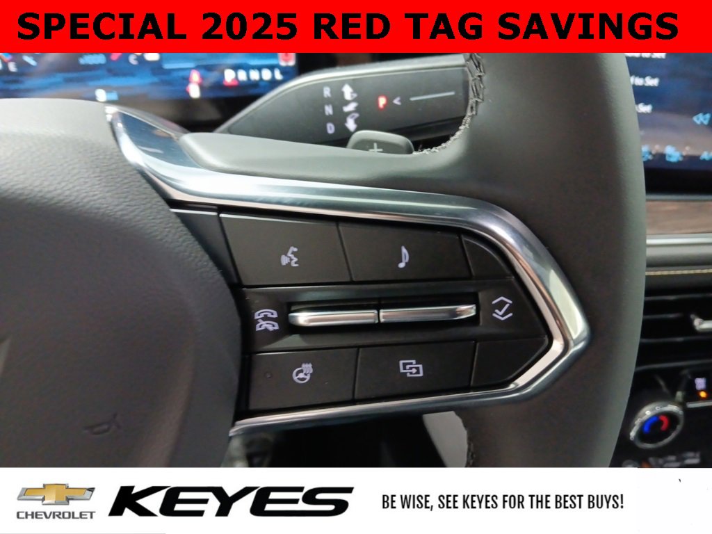 New 2025 Chevrolet Suburban Premier image 27