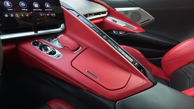 Used 2022 Chevrolet Corvette Stingray Premium Cpe w/ Z51 Performance Package RWD image 15