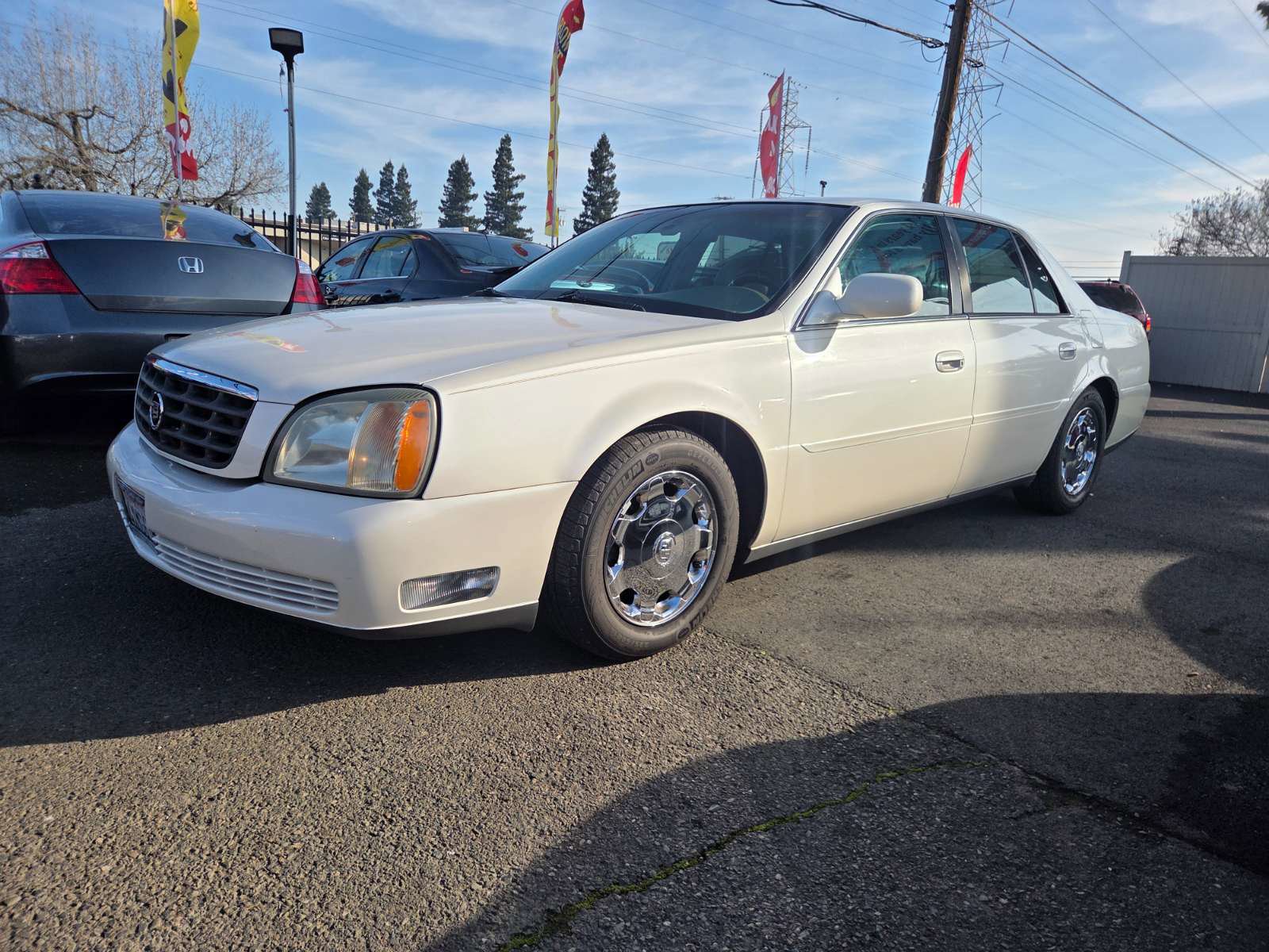 Used 2002 Cadillac De Ville DHS w/ Safety/Security Pkg image 1