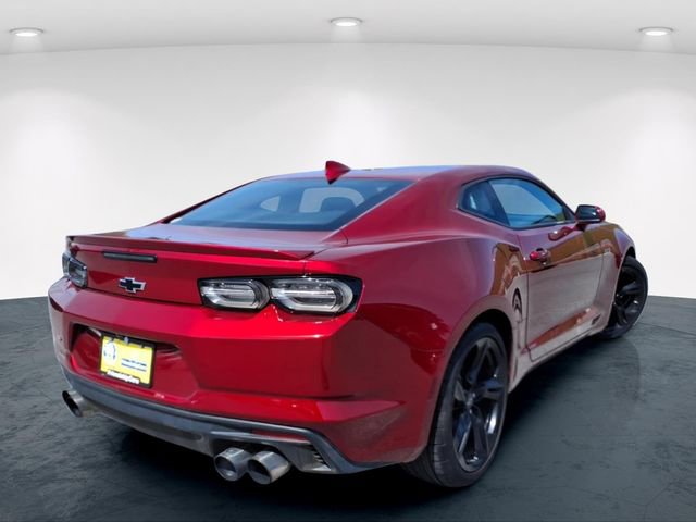 Used 2022 Chevrolet Camaro LT w/ RS Package RWD image 8
