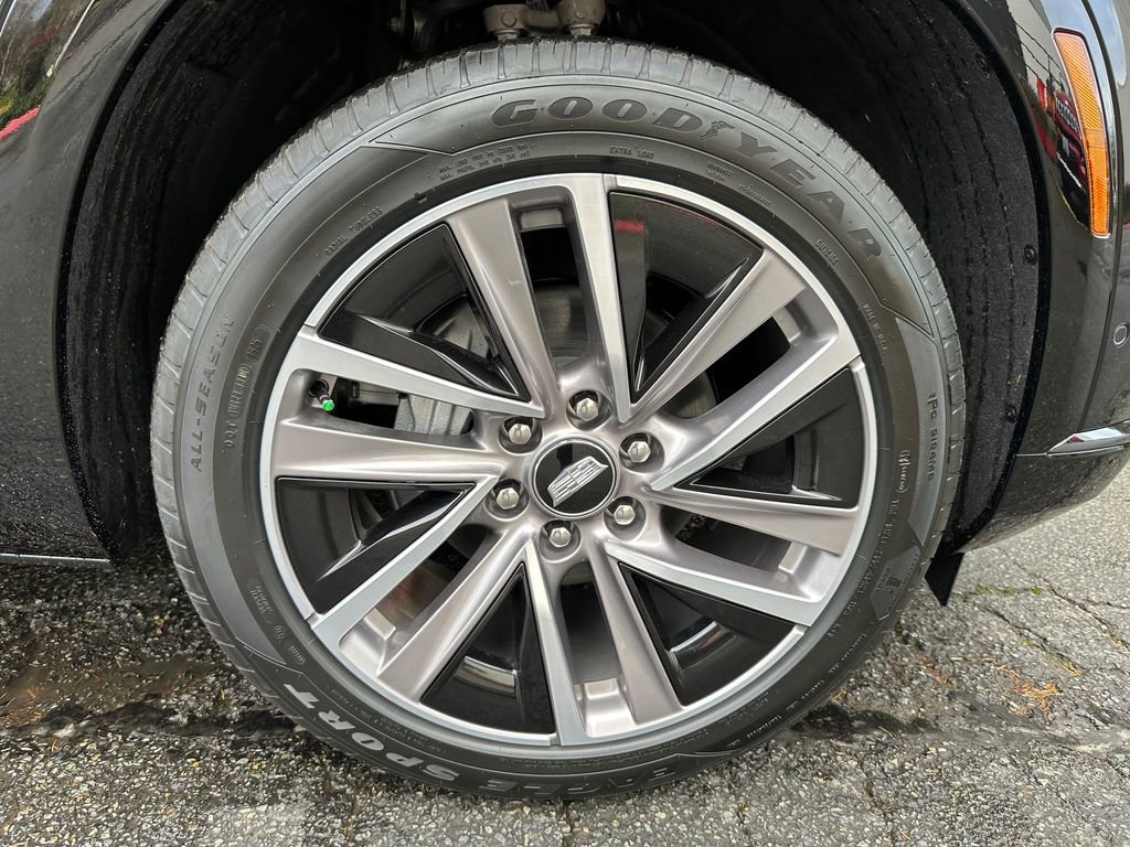 New 2026 Cadillac Vistiq Sport image 9