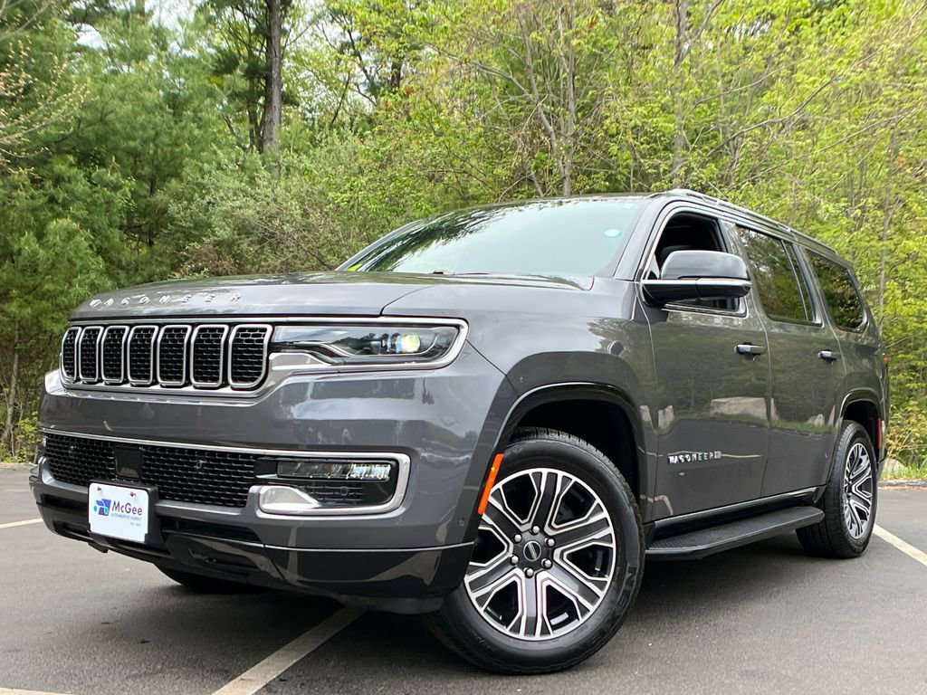 Used 2025 Jeep Wagoneer 4WD w/ Premium Group I