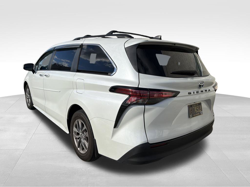 Used 2022 Toyota Sienna XLE FWD image 6