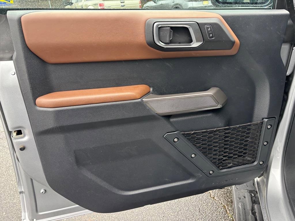 Used 2022 Ford Bronco Outer Banks image 8