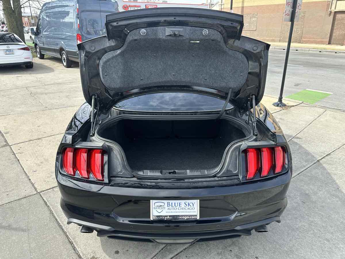 Used 2019 Ford Mustang Premium RWD image 33
