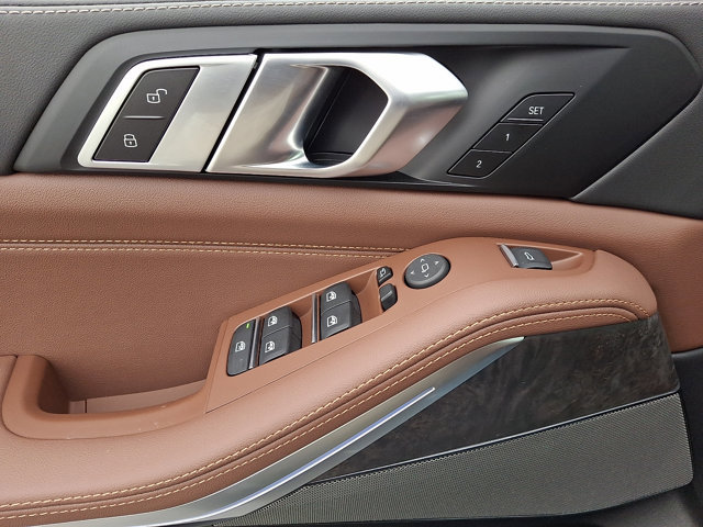 New 2026 BMW X5 xDrive40i w/ Premium Package image 7