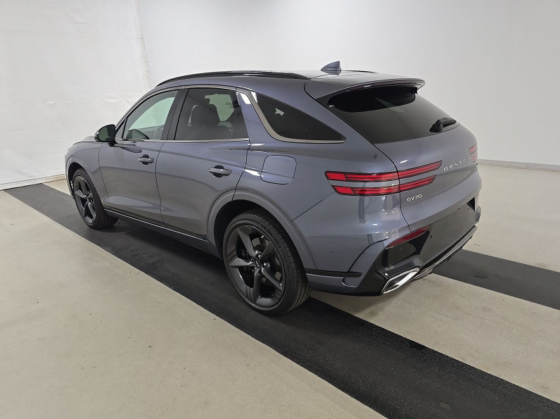 Used 2026 Genesis GV70 3.5T Sport Prestige AWD/4WD image 3