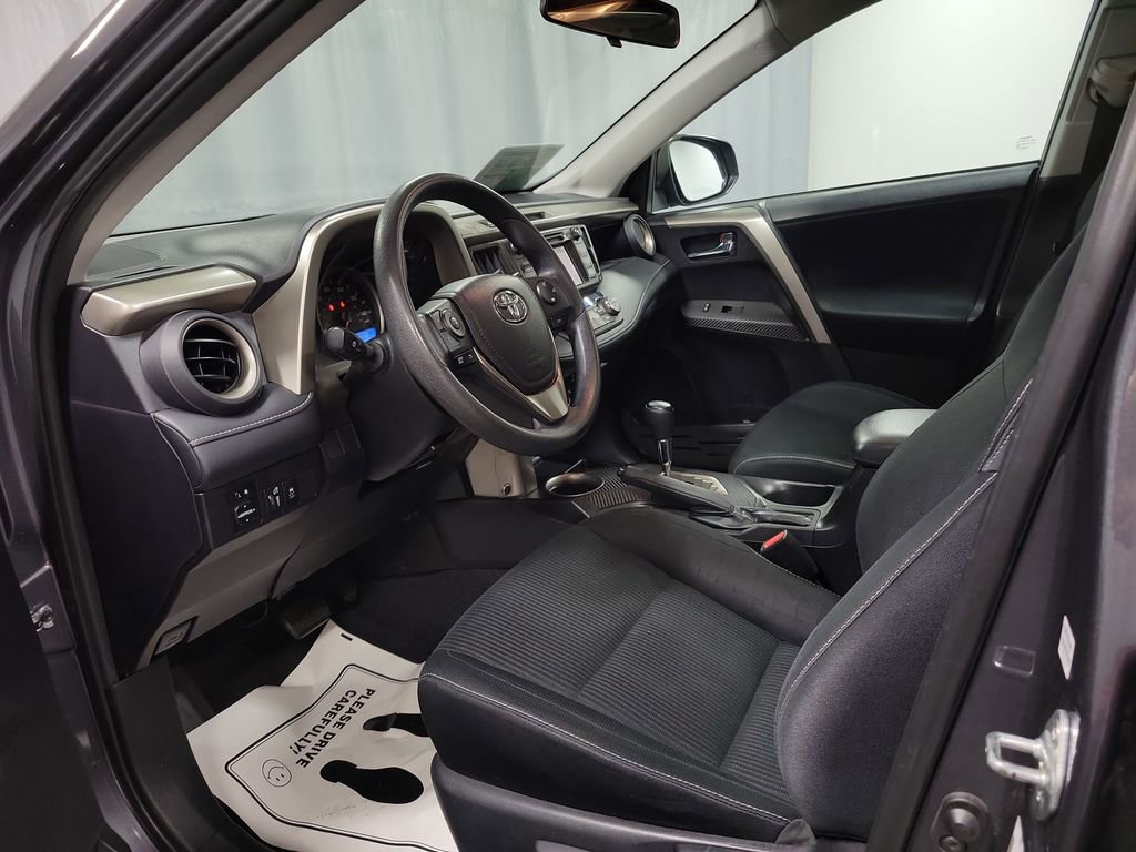 Used 2014 Toyota RAV4 XLE image 12