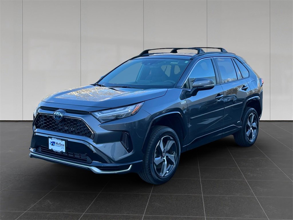 Used 2024 Toyota RAV4 SE