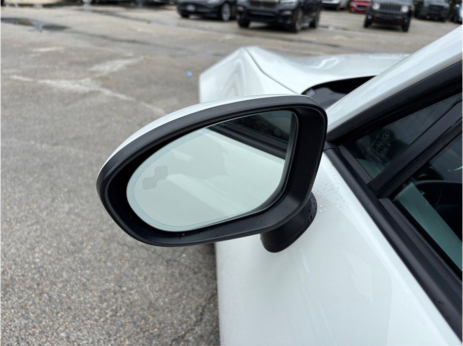 Used 2022 MAZDA MX-5 Miata RF Grand Touring RWD image 17