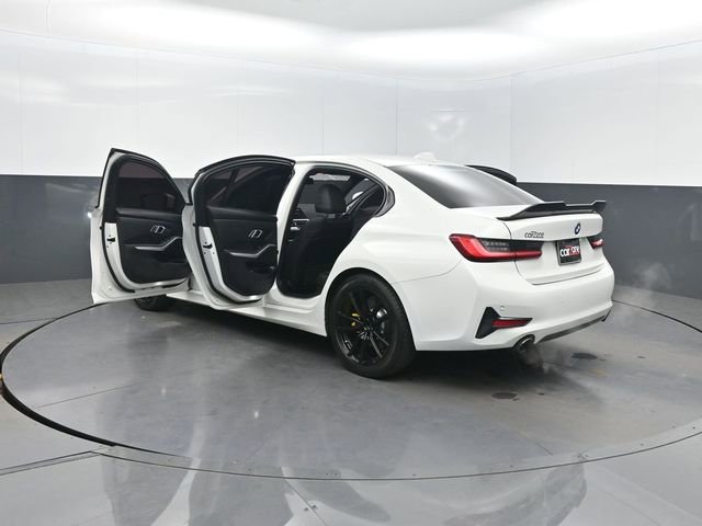 Used 2020 BMW 330i Sedan w/ Convenience Package RWD image 37
