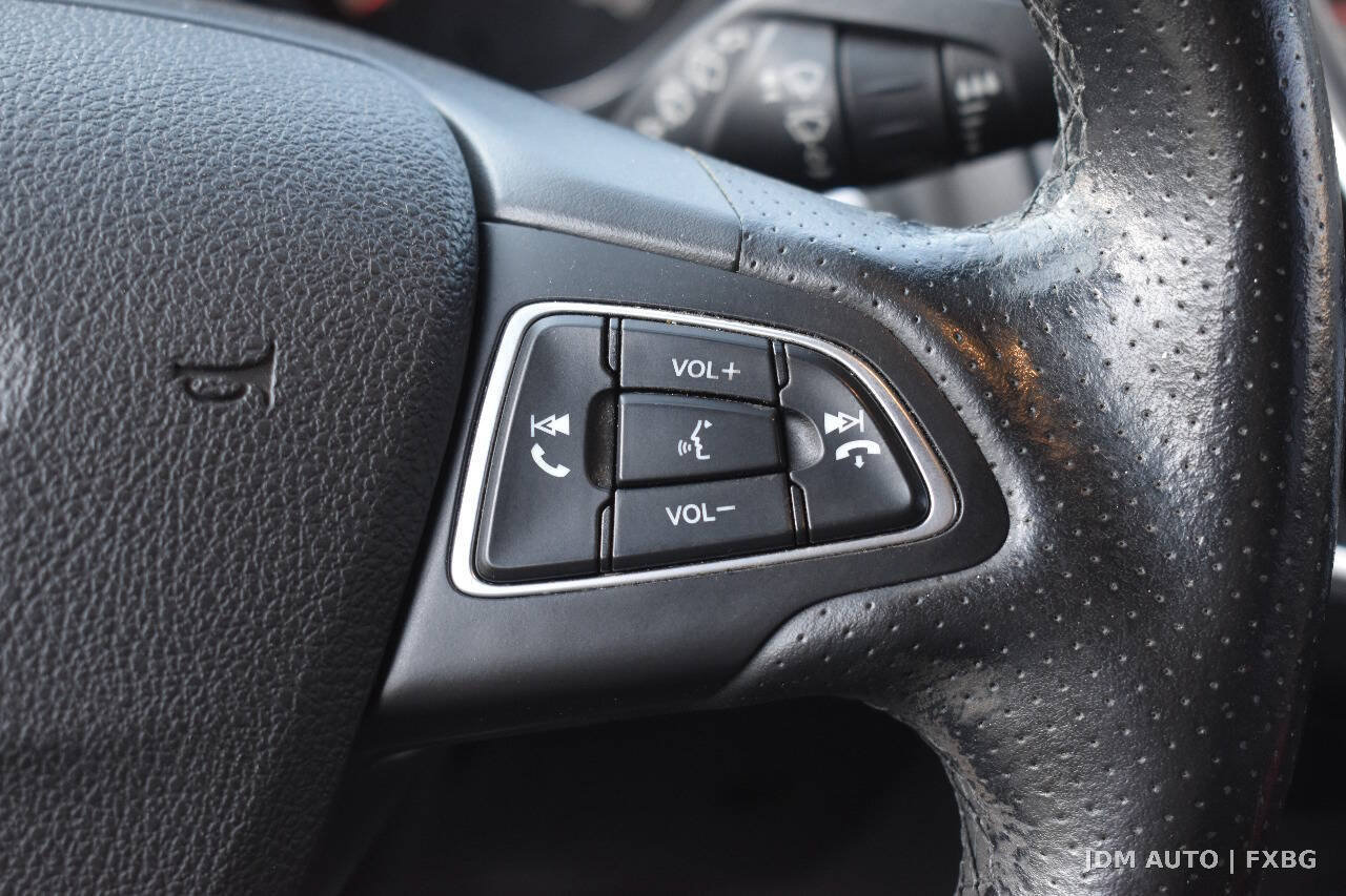 Used 2015 Ford Focus ST w/ Equipment Group 402A FWD image 21