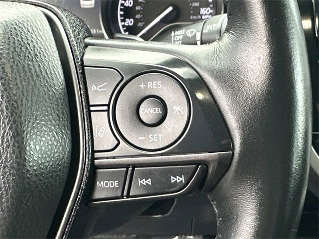 Used 2022 Toyota Camry XSE image 16