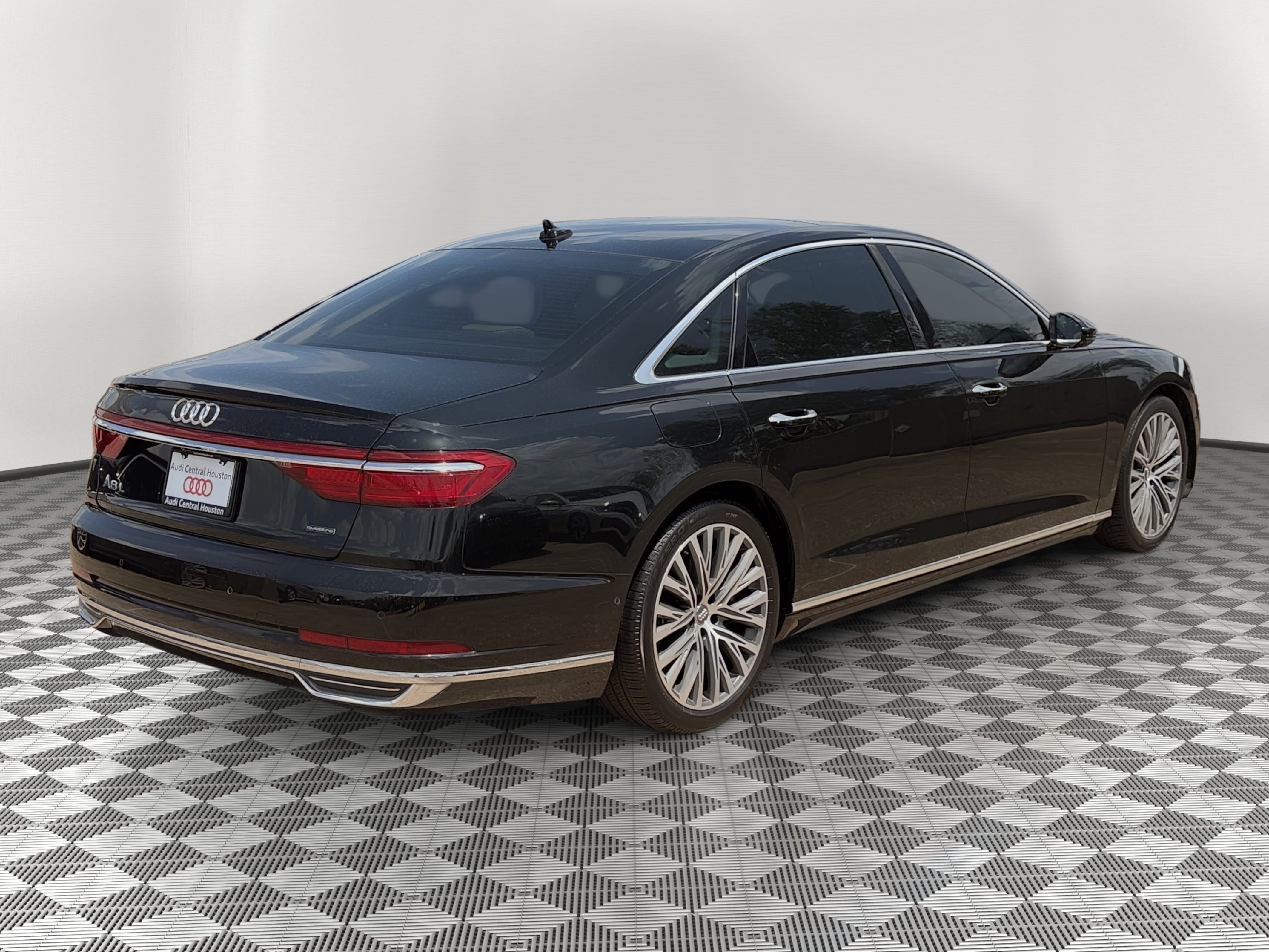 Used 2019 Audi A8 L 3.0T w/ Executive Package AWD/4WD image 9