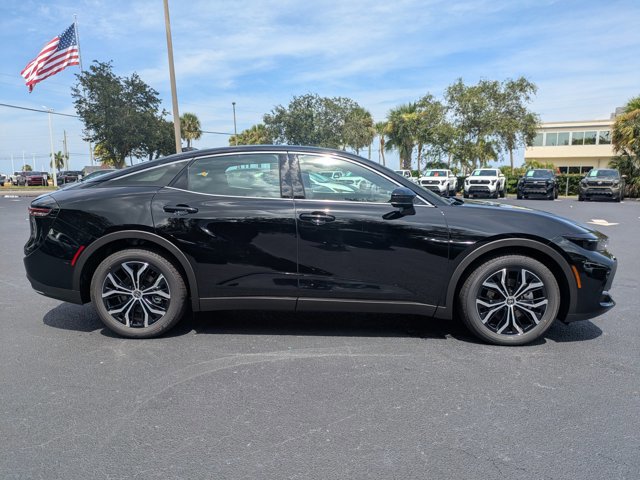 New 2026 Toyota Crown XLE image 3