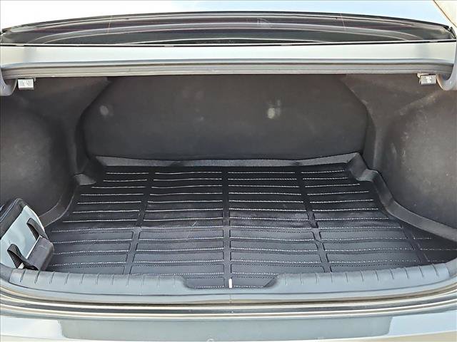 Used 2025 Hyundai Elantra Hybrid FWD image 6