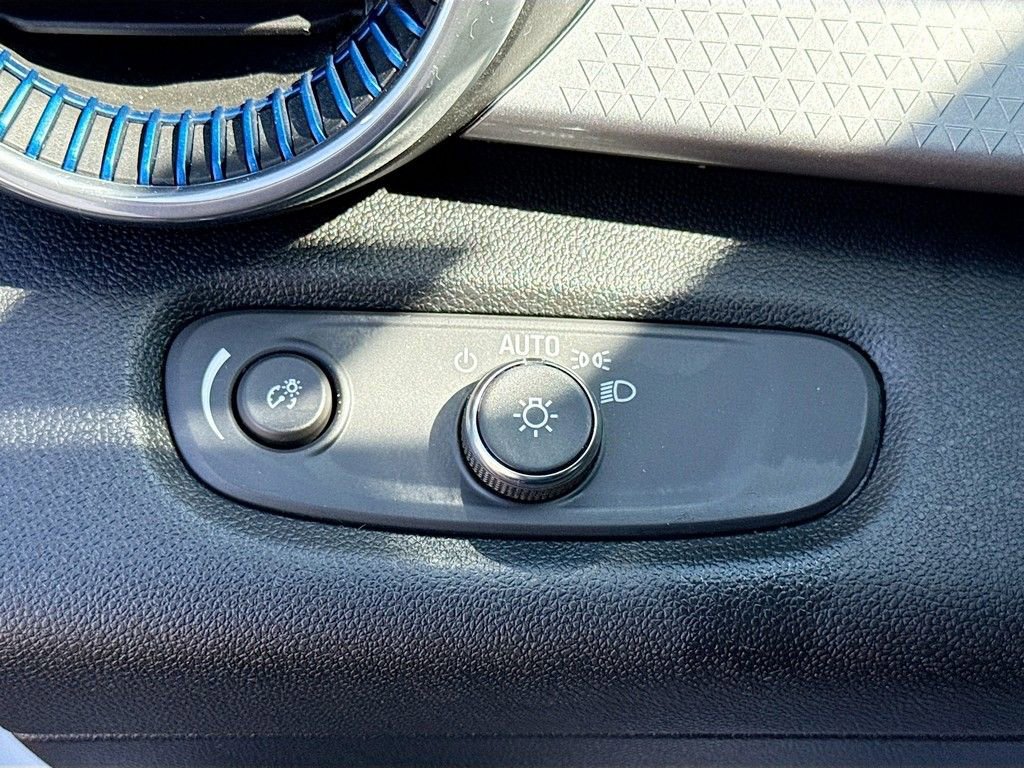 Used 2024 Chevrolet Trax LT image 25