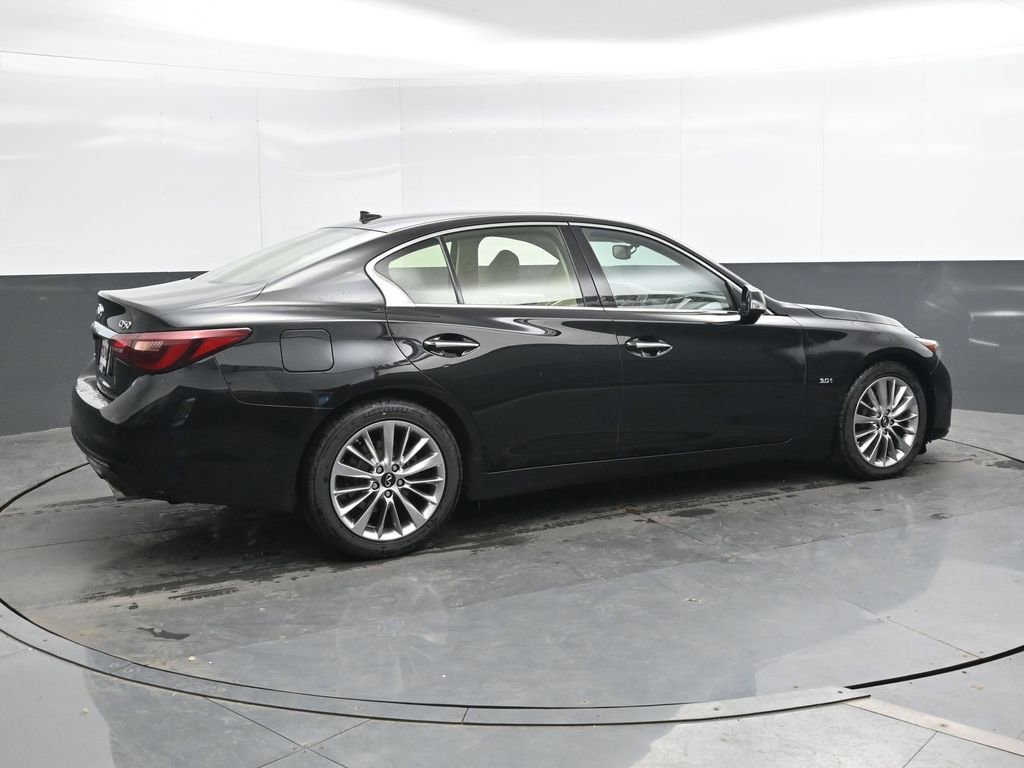 Used 2020 INFINITI Q50 Luxe w/ Essential Package (3.0T Luxe) AWD/4WD image 4
