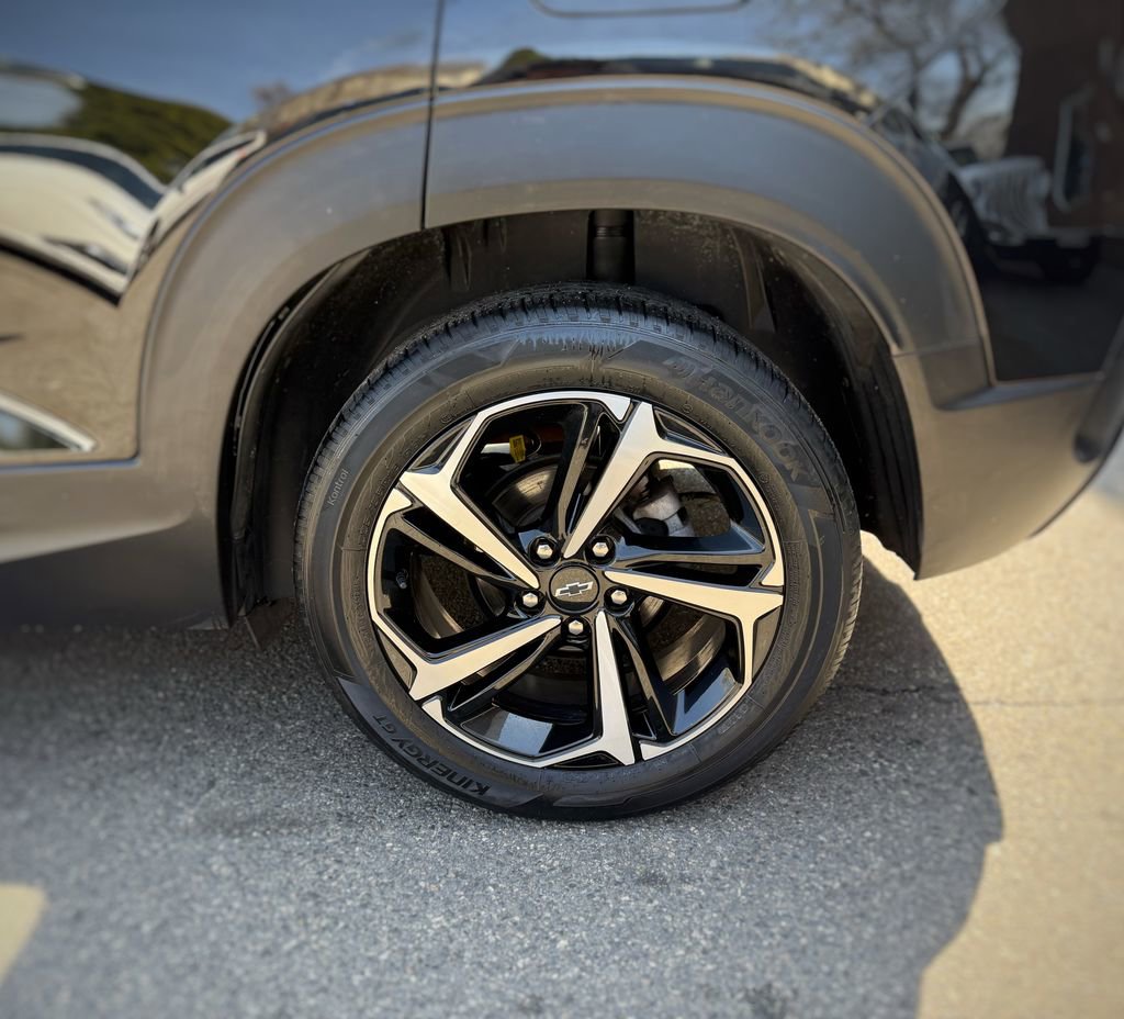 Used 2023 Chevrolet TrailBlazer RS w/ Convenience Package FWD image 10