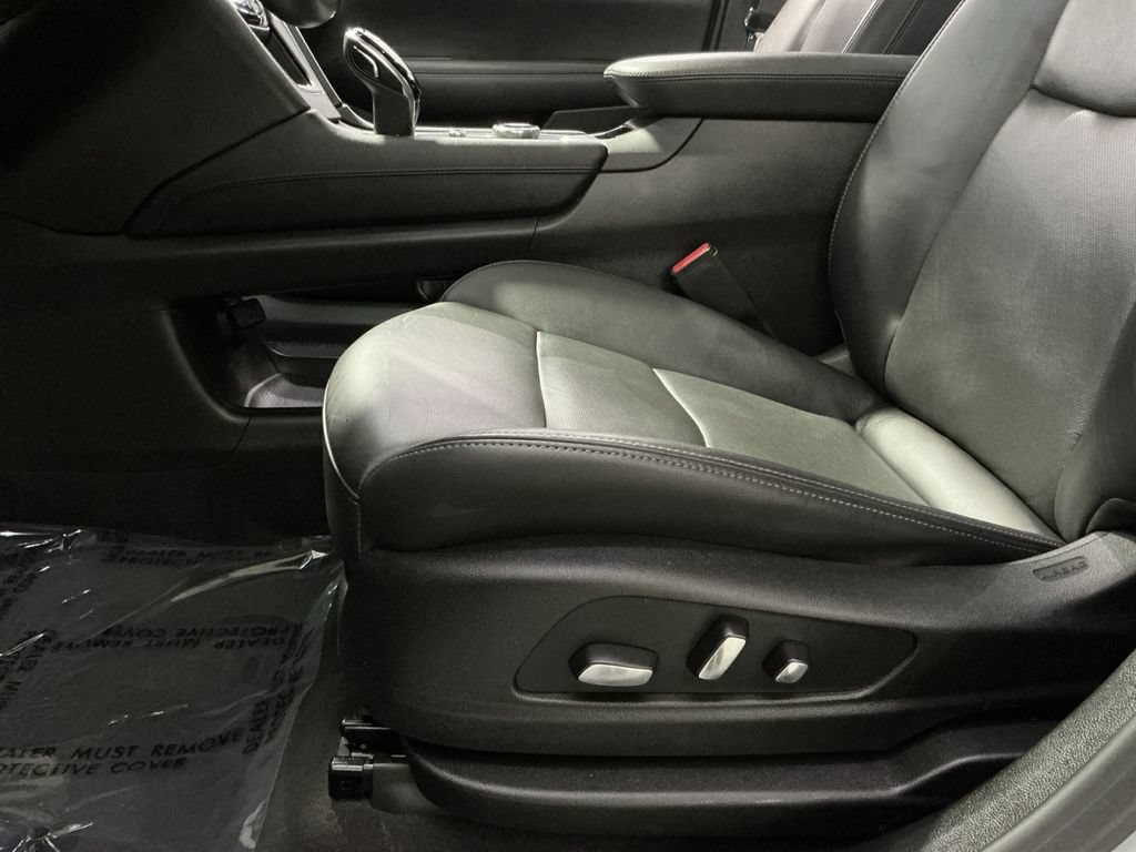 Used 2024 Cadillac XT6 Premium Luxury AWD/4WD image 15