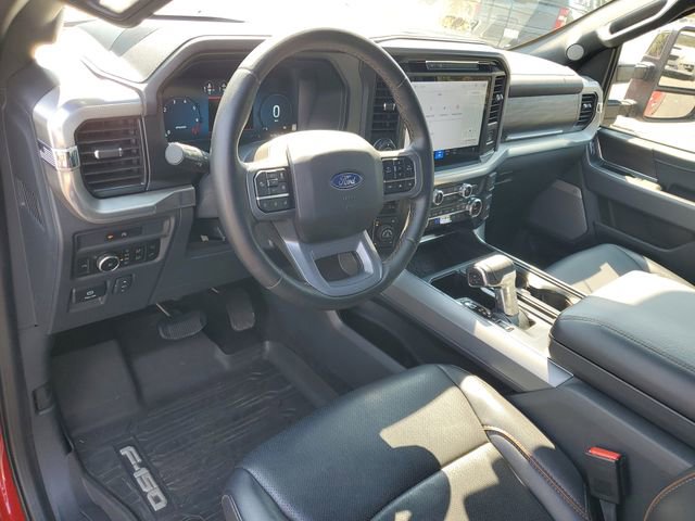 Used 2025 Ford F150 Lariat w/ Equipment Group 502A High image 17