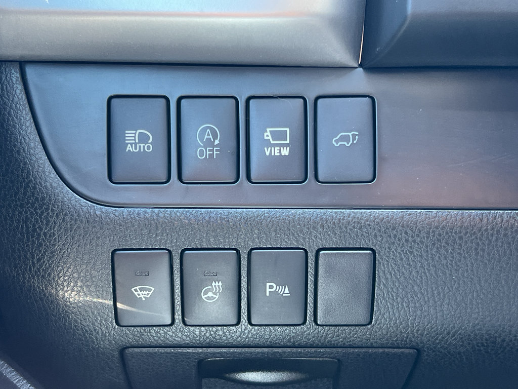 Used 2019 Toyota Highlander Limited Platinum AWD/4WD image 21