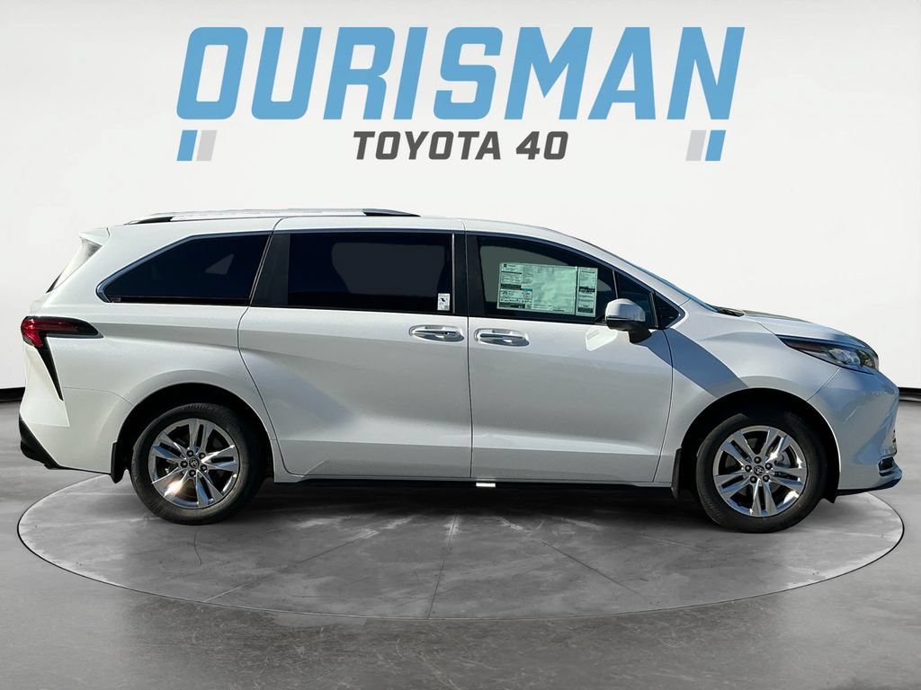 New 2026 Toyota Sienna Limited AWD/4WD image 8