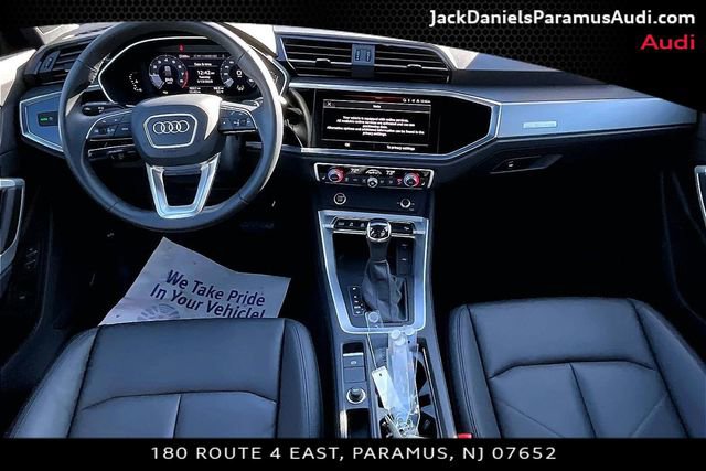 Used 2025 Audi Q3 2.0T Premium w/ Convenience Package image 13