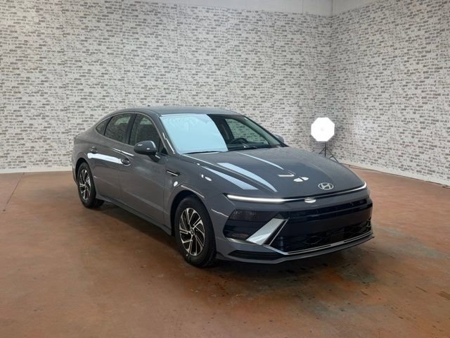 New 2026 Hyundai Sonata Blue
