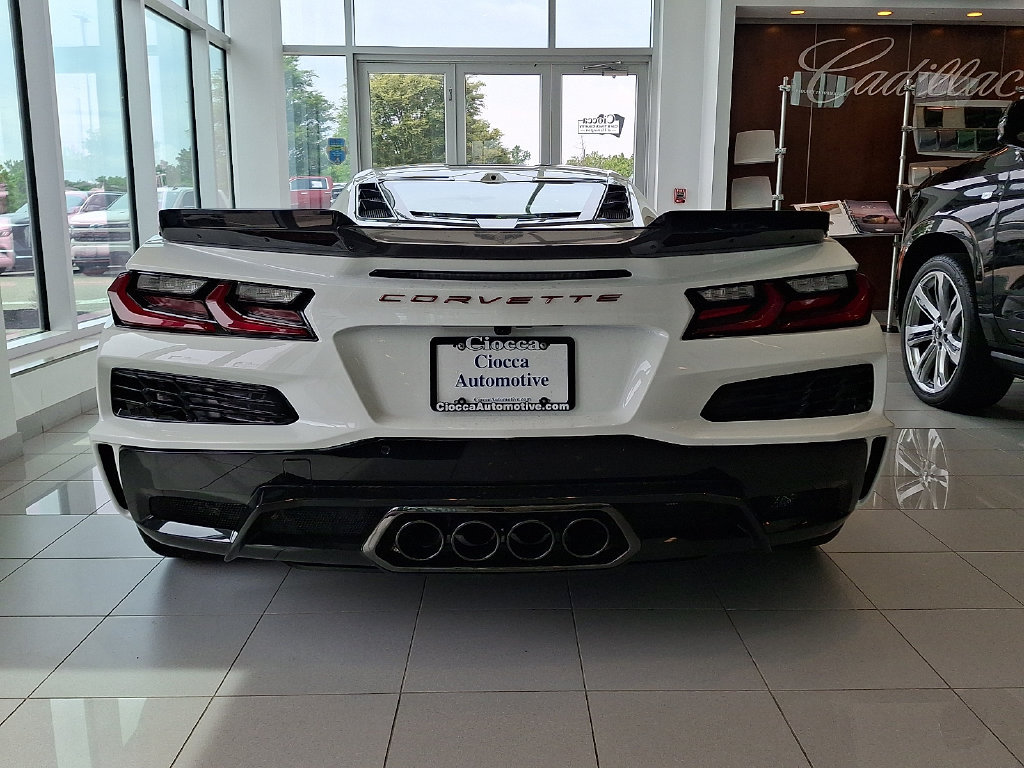 Used 2026 Chevrolet Corvette Z06 w/ Stealth Interior Trim Package RWD image 7