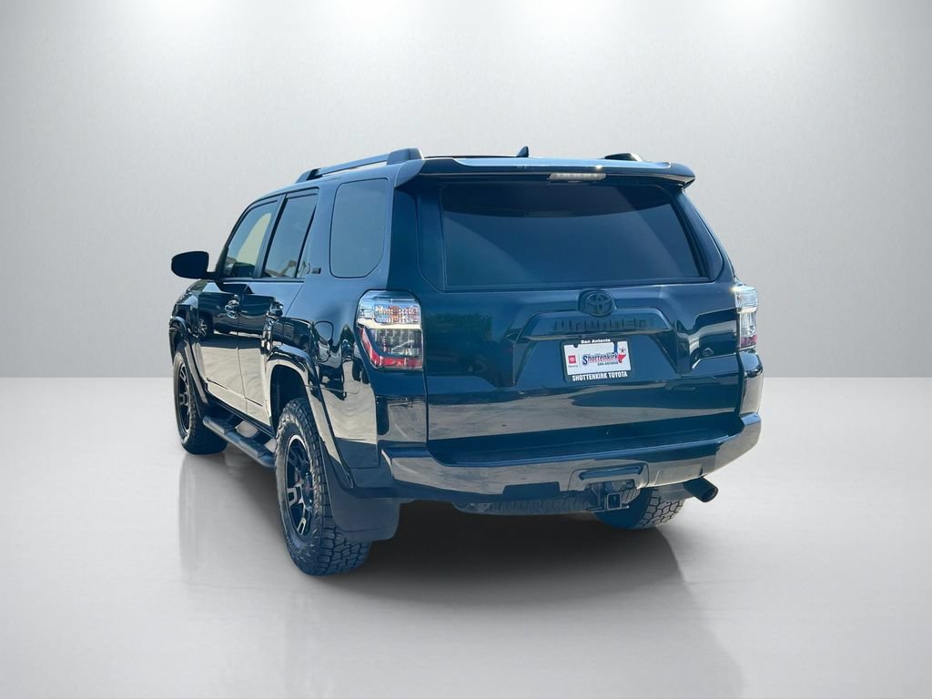 Used 2023 Toyota 4Runner SR5 Premium w/ Moonroof Package RWD image 7