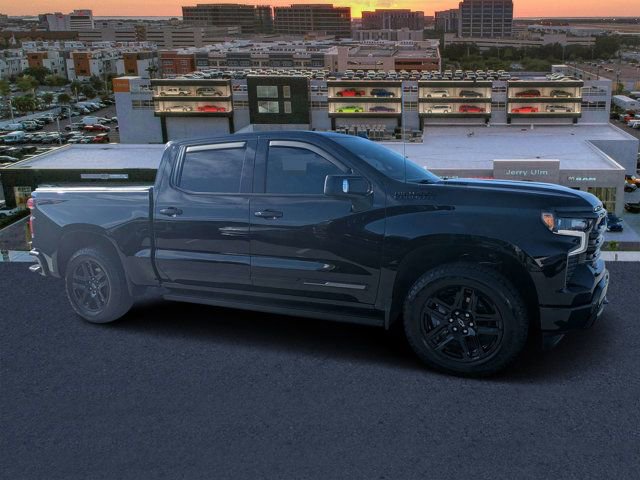 Used 2025 Chevrolet Silverado 1500 High Country w/ Midnight Edition AWD/4WD image 1