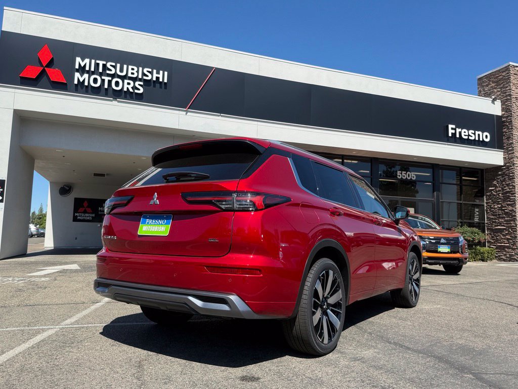 New 2026 Mitsubishi Outlander SEL FWD image 8