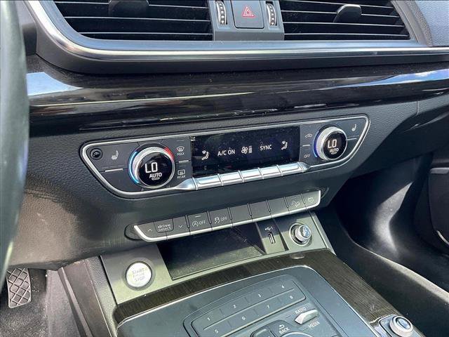 Used 2019 Audi Q5 2.0T Premium w/ Convenience Package AWD/4WD image 20