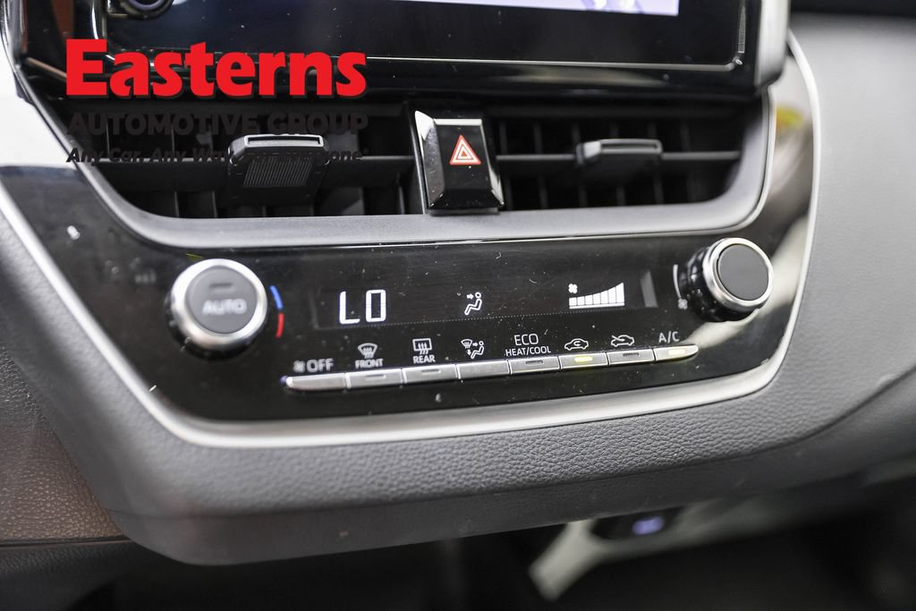 Used 2025 Toyota Corolla LE FWD image 19