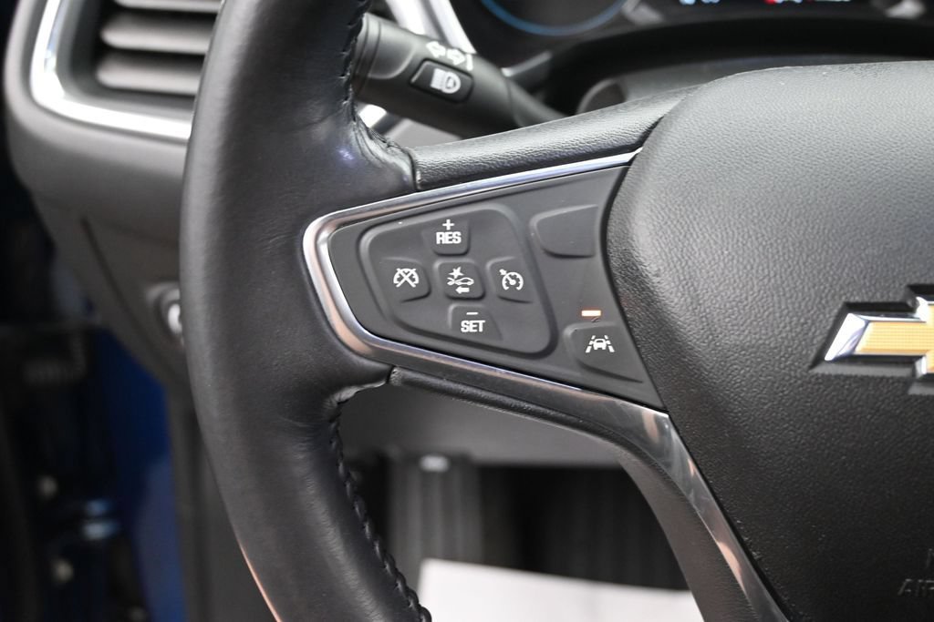 Used 2020 Chevrolet Equinox LT w/ Driver Convenience Package FWD image 24