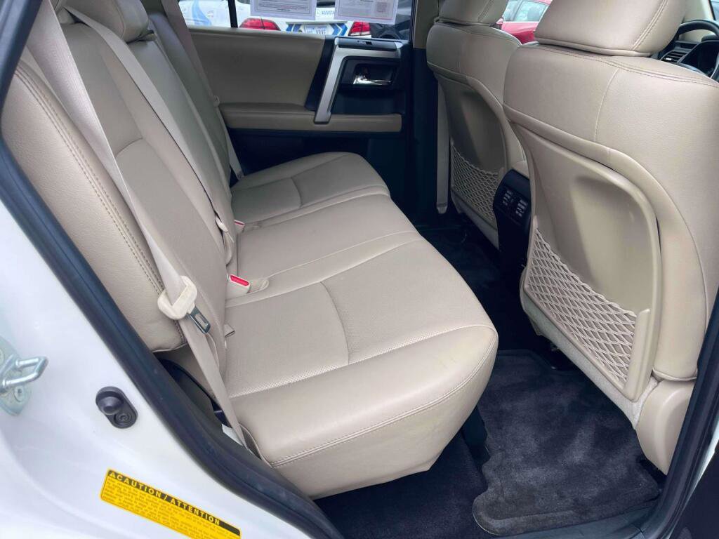 Used 2016 Toyota 4Runner Limited AWD/4WD image 22