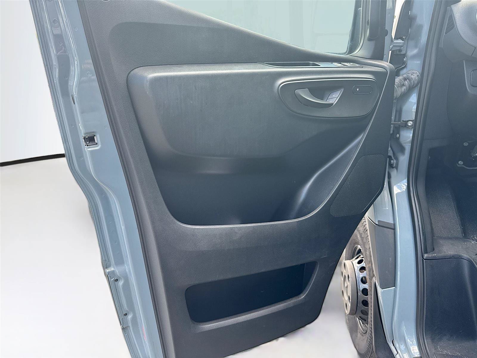 Used 2024 Mercedes-Benz Sprinter 3500 w/ Parking Package image 9