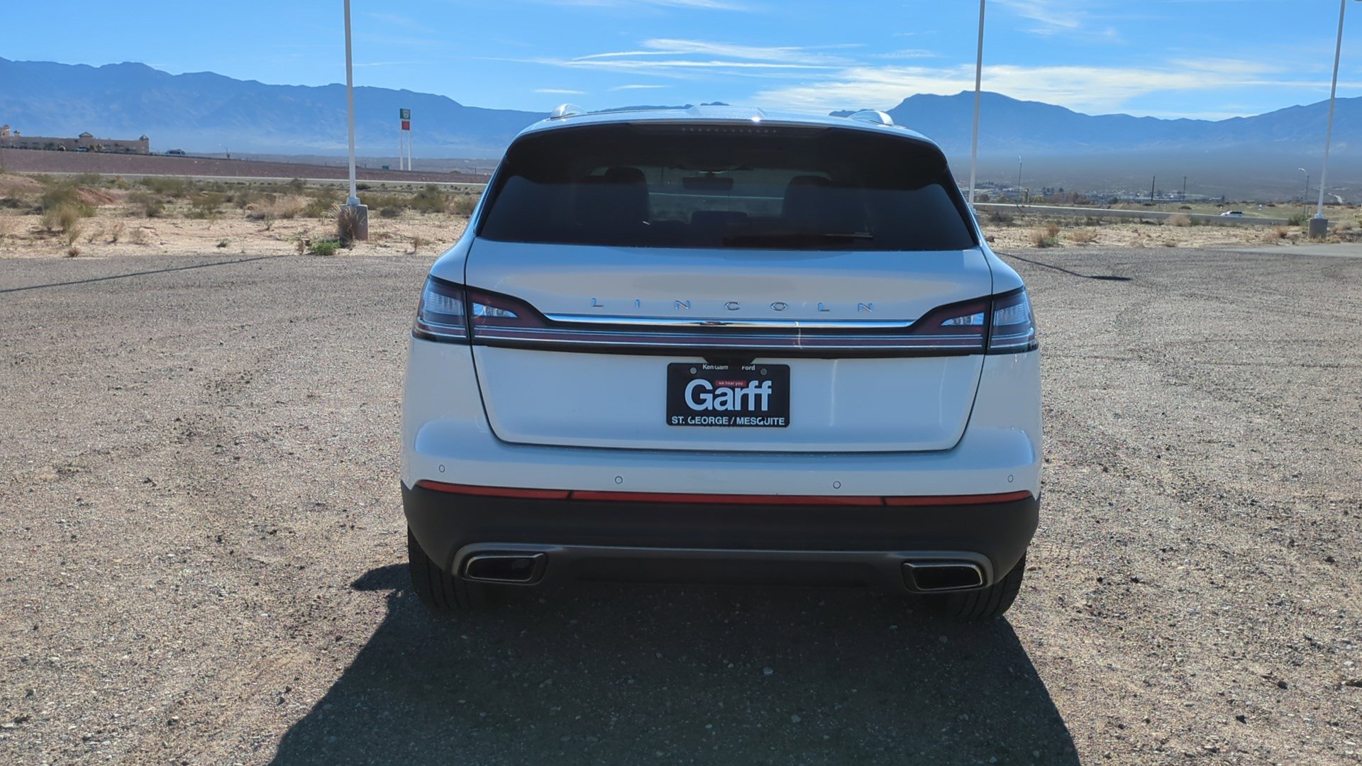 Used 2023 Lincoln Nautilus Reserve image 4