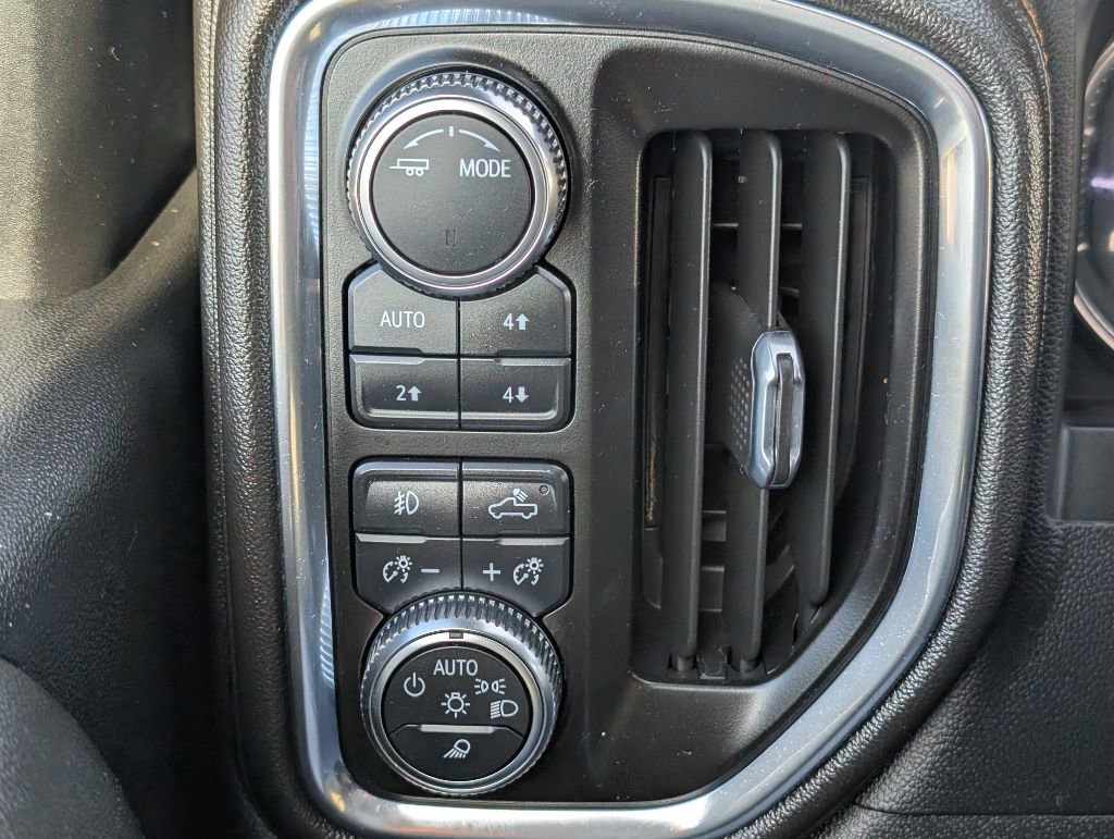 Used 2022 GMC Sierra 3500 AT4 w/ Gooseneck/5TH Wheel Package AWD/4WD image 13