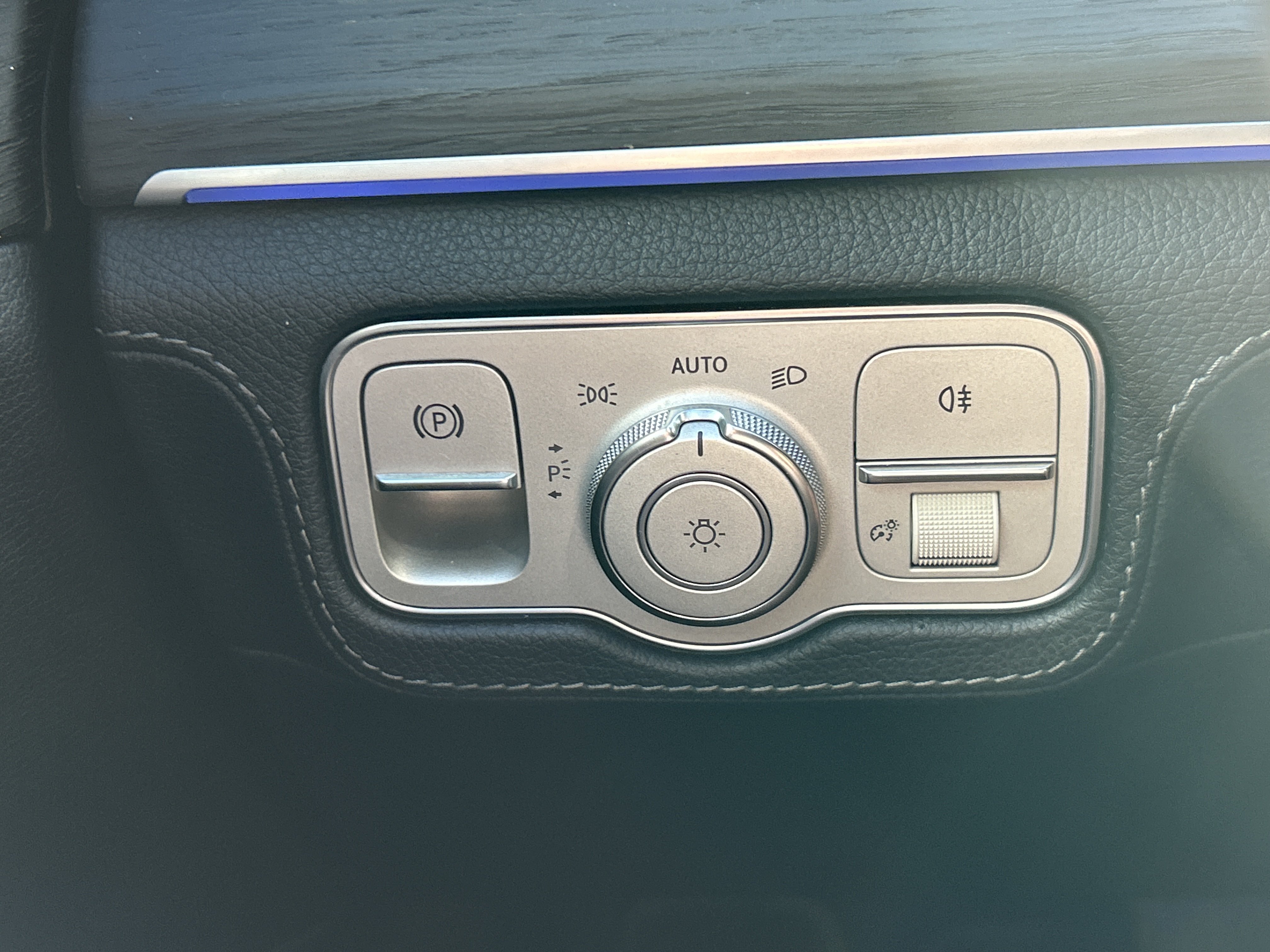 Certified 2020 Mercedes-Benz GLE 450 4MATIC image 35