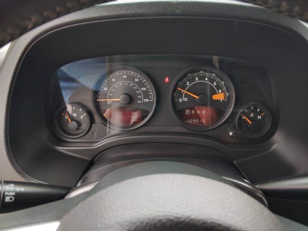 Used 2014 Jeep Patriot Latitude w/ Freedom Edition Package FWD image 16