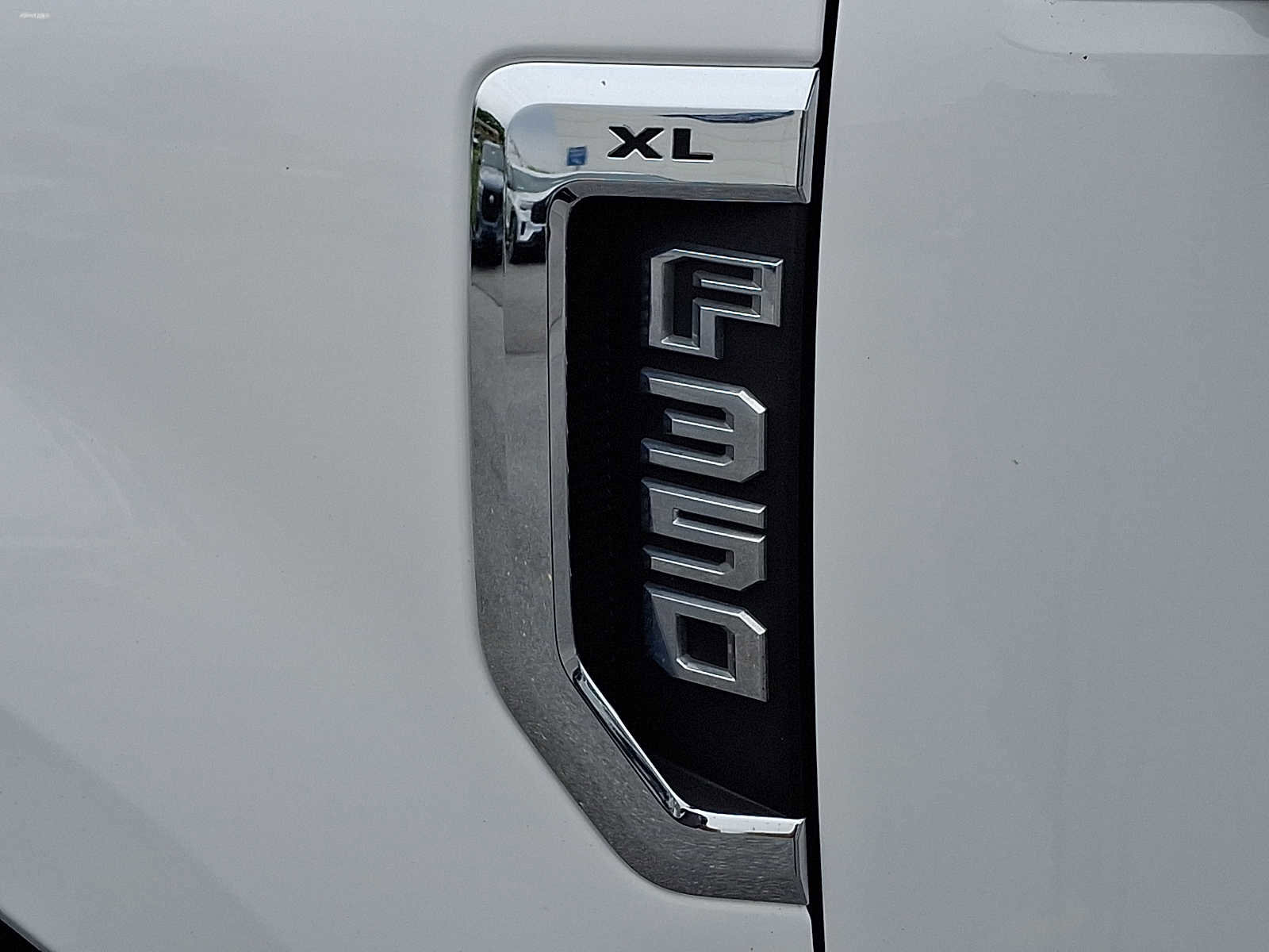 Used 2018 Ford F350 XL w/ Power Equipment Group AWD/4WD image 30
