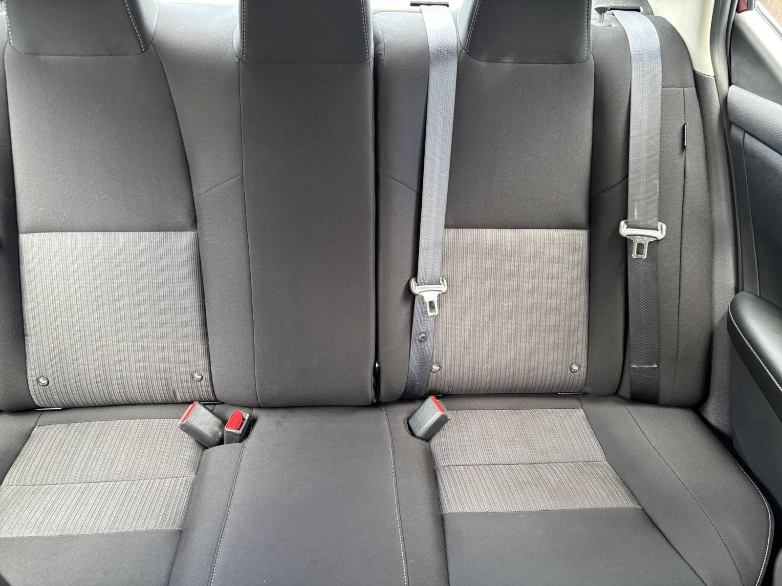 Used 2025 Nissan Sentra SV FWD image 35