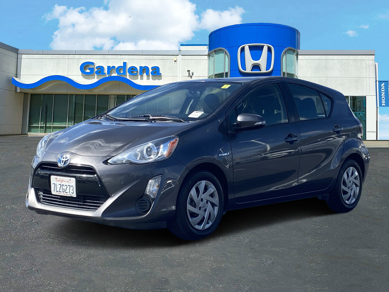 Used 2015 Toyota Prius C Four image 3