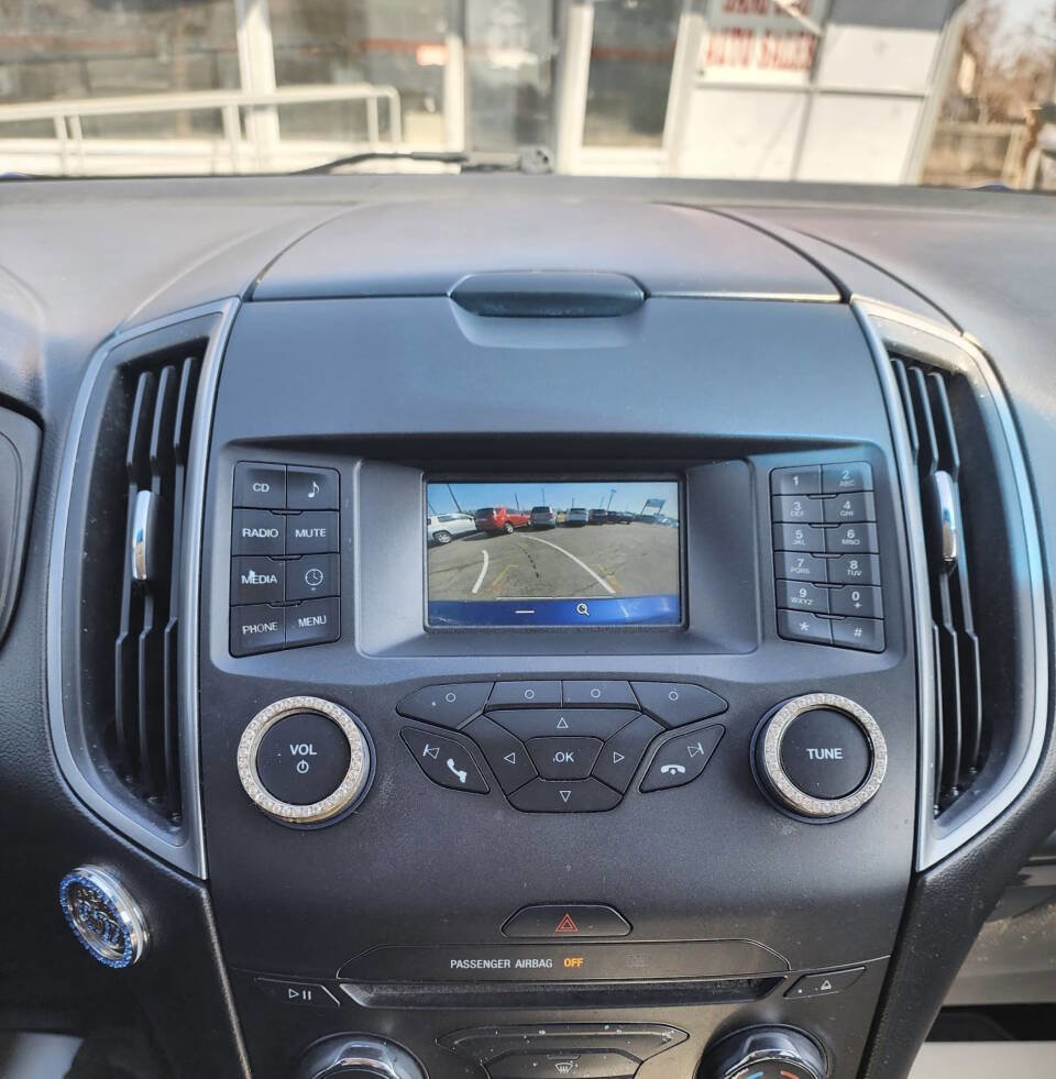 Used 2015 Ford Edge SE image 15