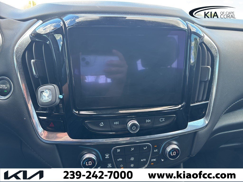 Used 2023 Chevrolet Traverse LT image 20