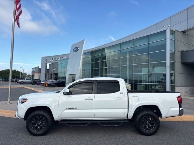 Used 2021 Toyota Tacoma SR5 RWD image 2